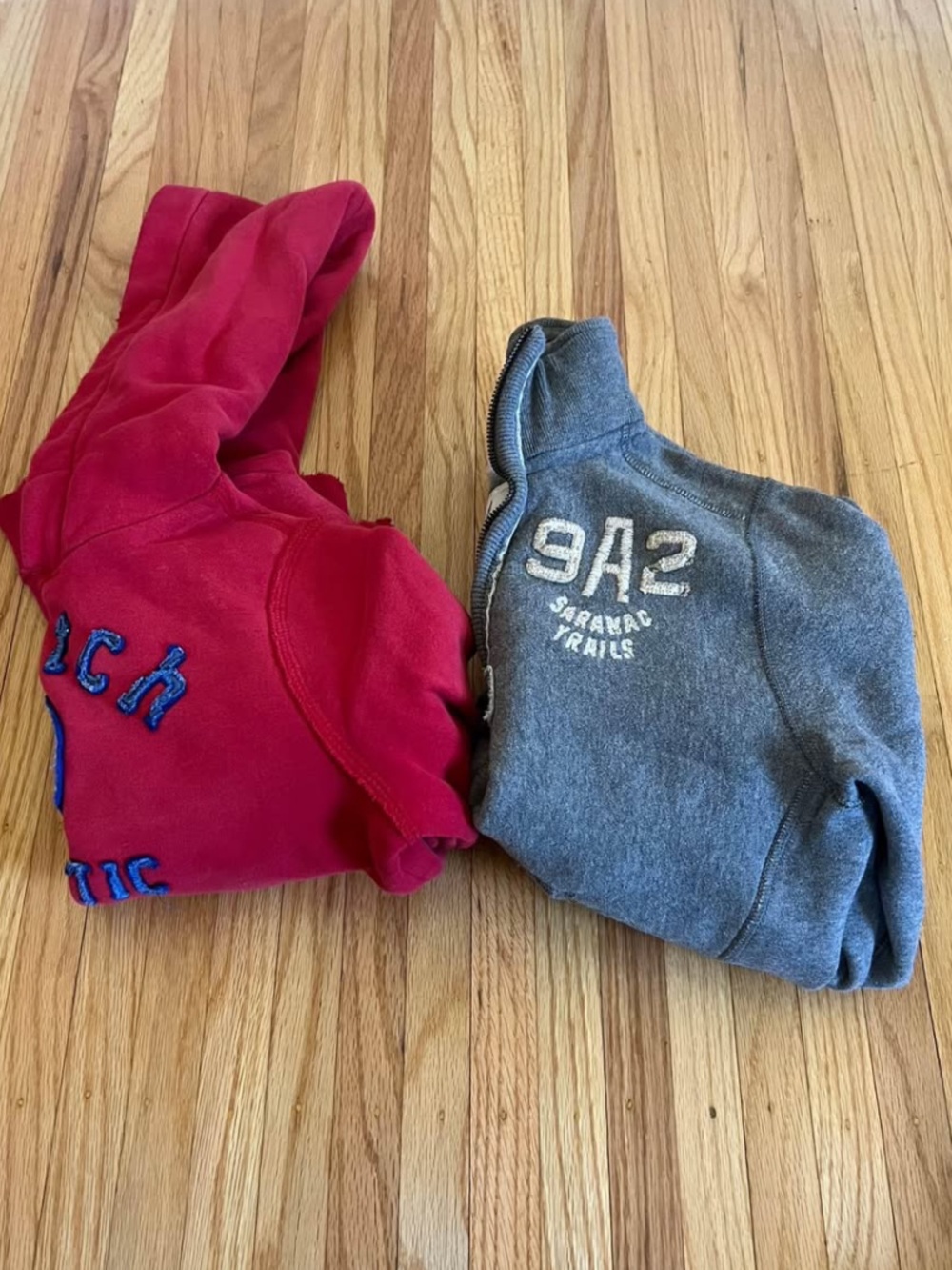 EUC ABERCROMBIE KIDS SIZE LARGE SWEATERS 10/12 boys